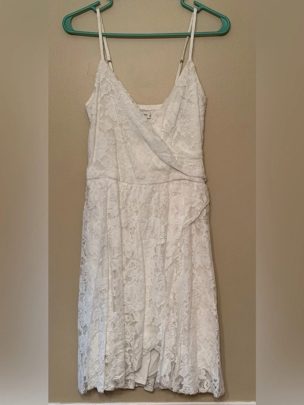 Abercrombie & Fitch lace dress sz L Abercrombie & Fitch lace dress sz L
